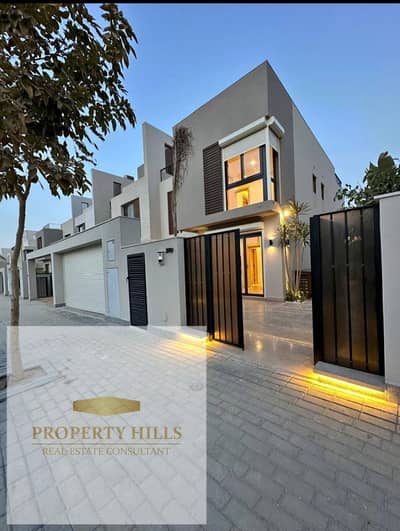 Luxury villa for sale with private pool, fully finished, great price, in the heart of Golden Square, Fifth Settlement.