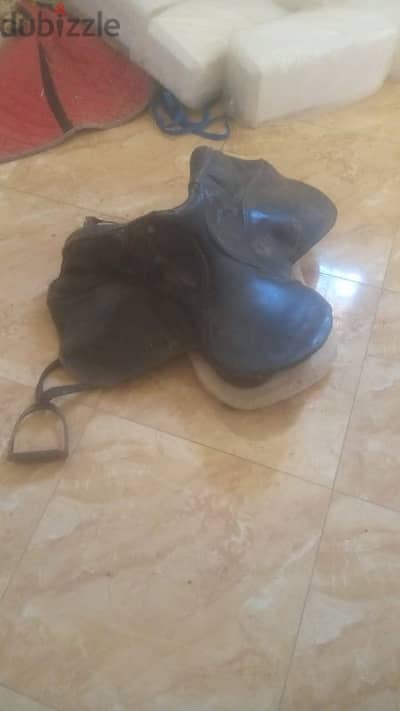 سرج للبيع