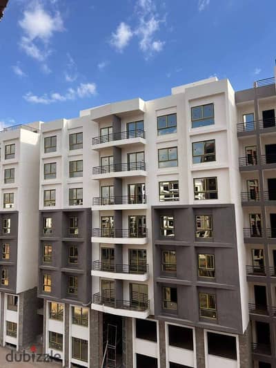 Apartment for Sale in R7, New Administrative Capital  View and receive a 158 sqm apartment for sale located directly on the Tourist Walkway in R7, New