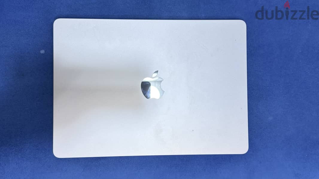 MacBook Air m2 4