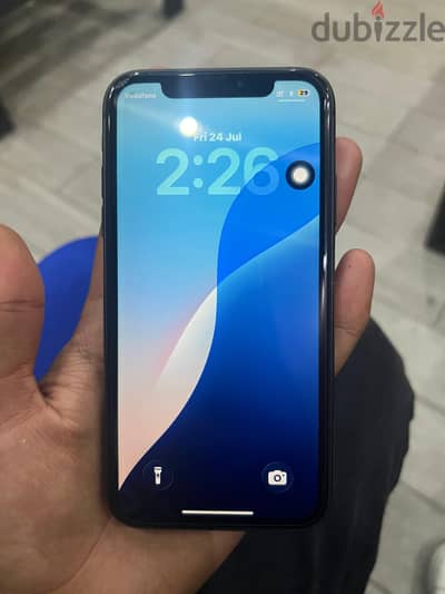 Apple - iPhone 11 Apple - iPhone 11