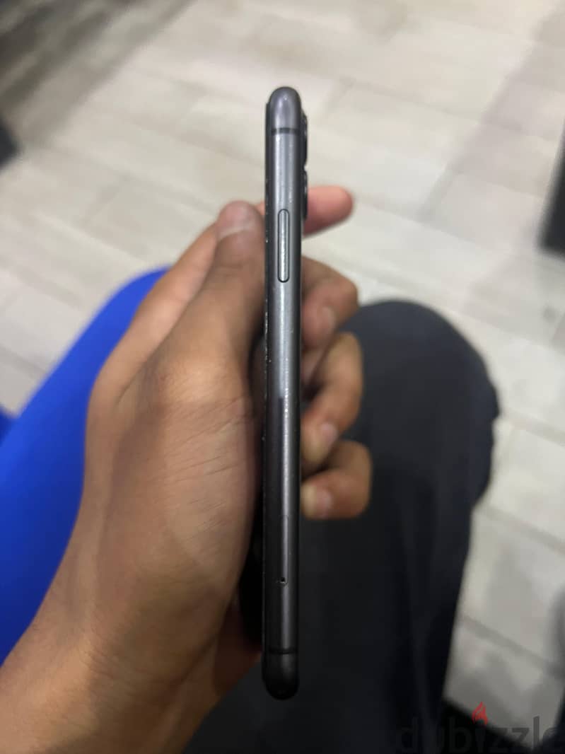 Apple - iPhone 11 3