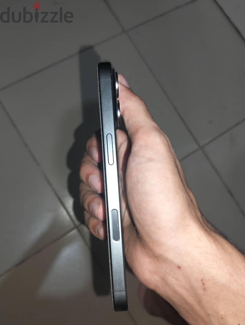 Apple - iPhone 17 2