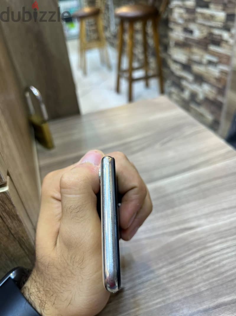 Apple - iPhone X 1