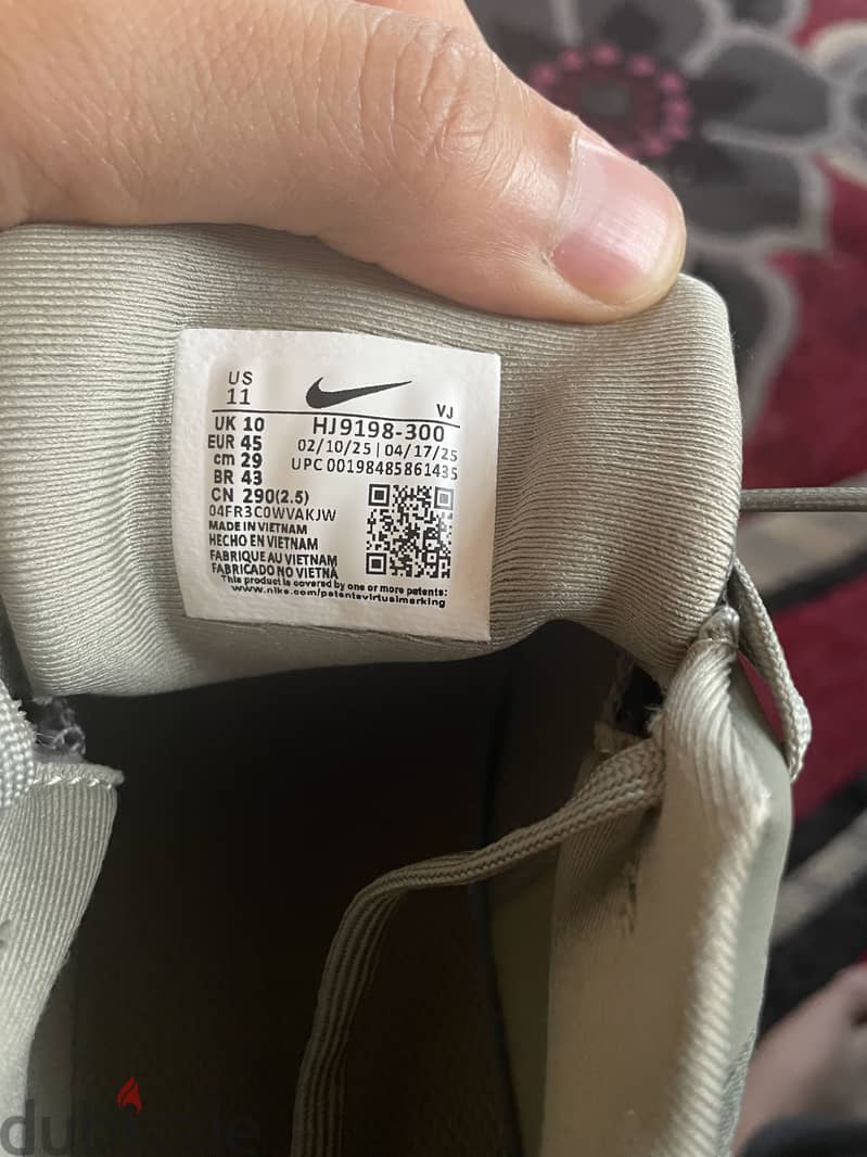 New Nike shoes Mirror 4