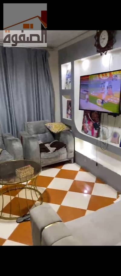 Furnished apartment for rent in Maadi, Abu Abda Square, steps to 77 Street, near the technological village, the Olympic Center, and the bus station, and all services and transportation.