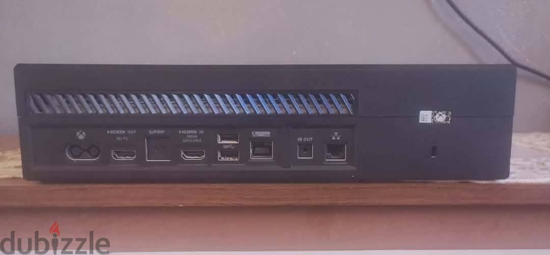 Xbox One Console with Kinect 2