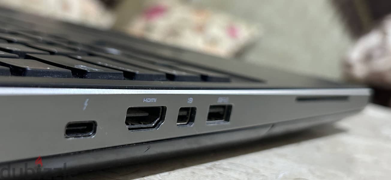 Dell Precision 7520 3
