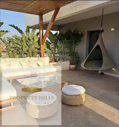 Penthouse for Sale Ready to Move Fully Finished 2 Bedrooms Best Down Payment Longest Payment Period in Fifth Square Compound 5th Settlement New Cairo