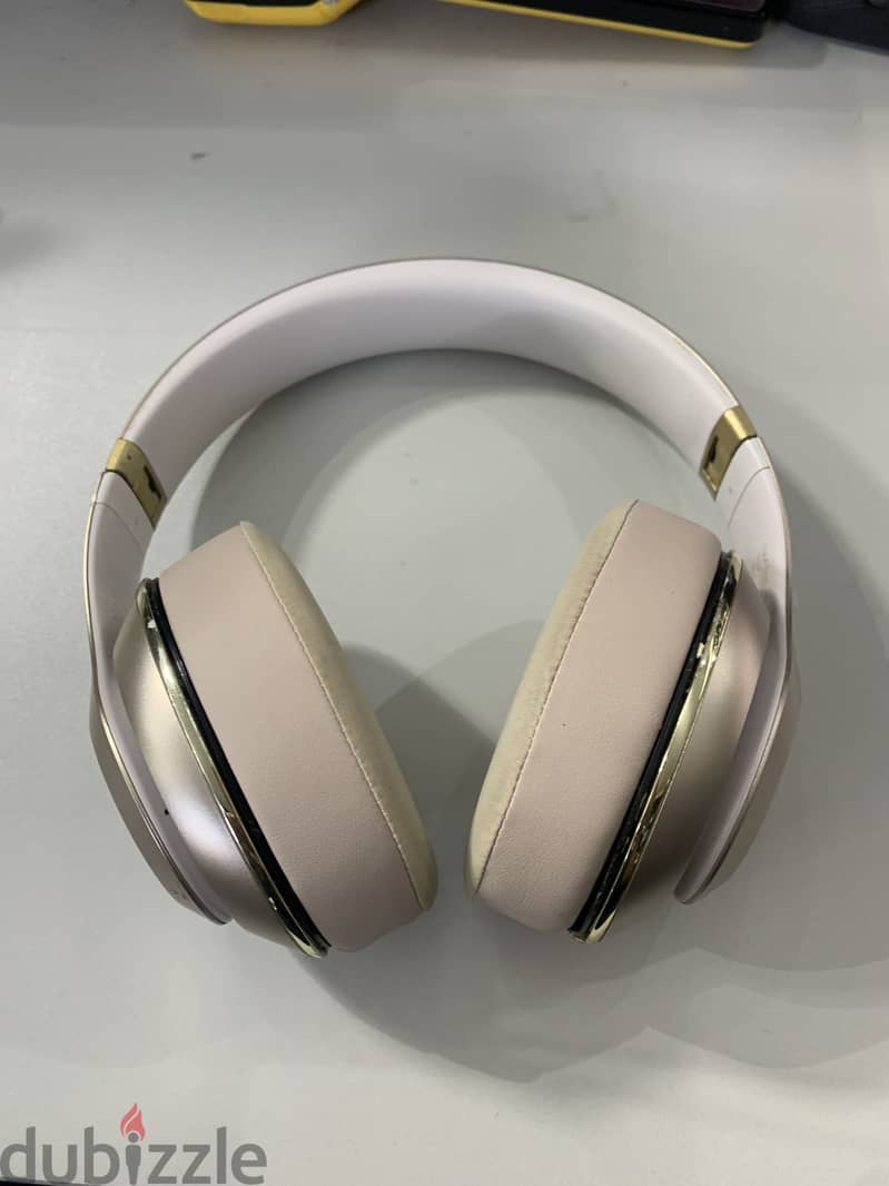 Beats Studio 2 wireless 3