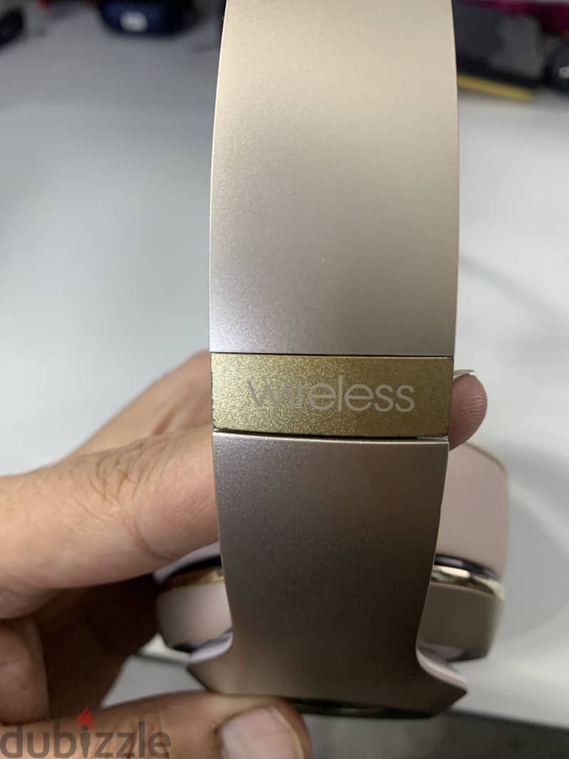 Beats Studio 2 wireless 4