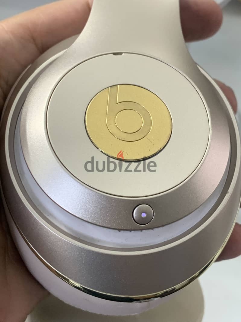 Beats Studio 2 wireless 5