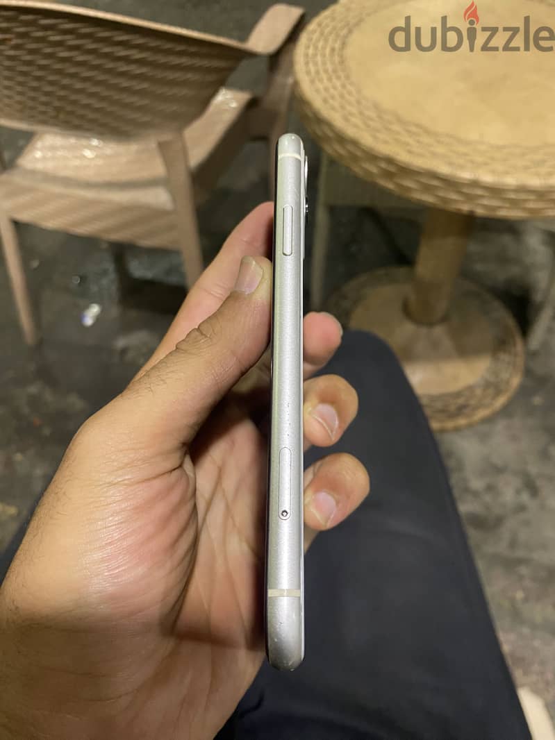 Apple - iPhone 11 1