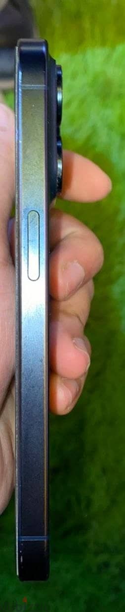iPhone 15 pro 4