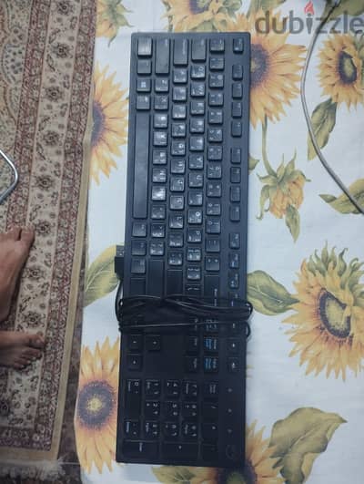كيبورد ديل أصلي بحالة ممتاز للبيع