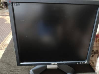 شاشه dell  17 بوصه للبيع