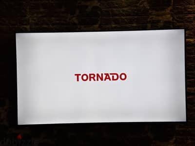 شاشه Tornado ٧٠ بوصه