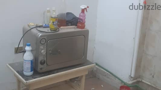 فرن تعقيم  + مجموعة ادوات طبية