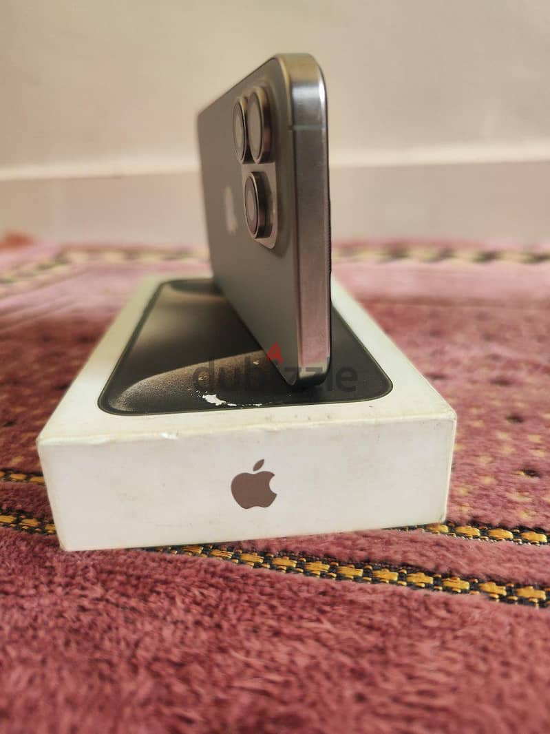 Apple - iPhone 15 Pro Max 3