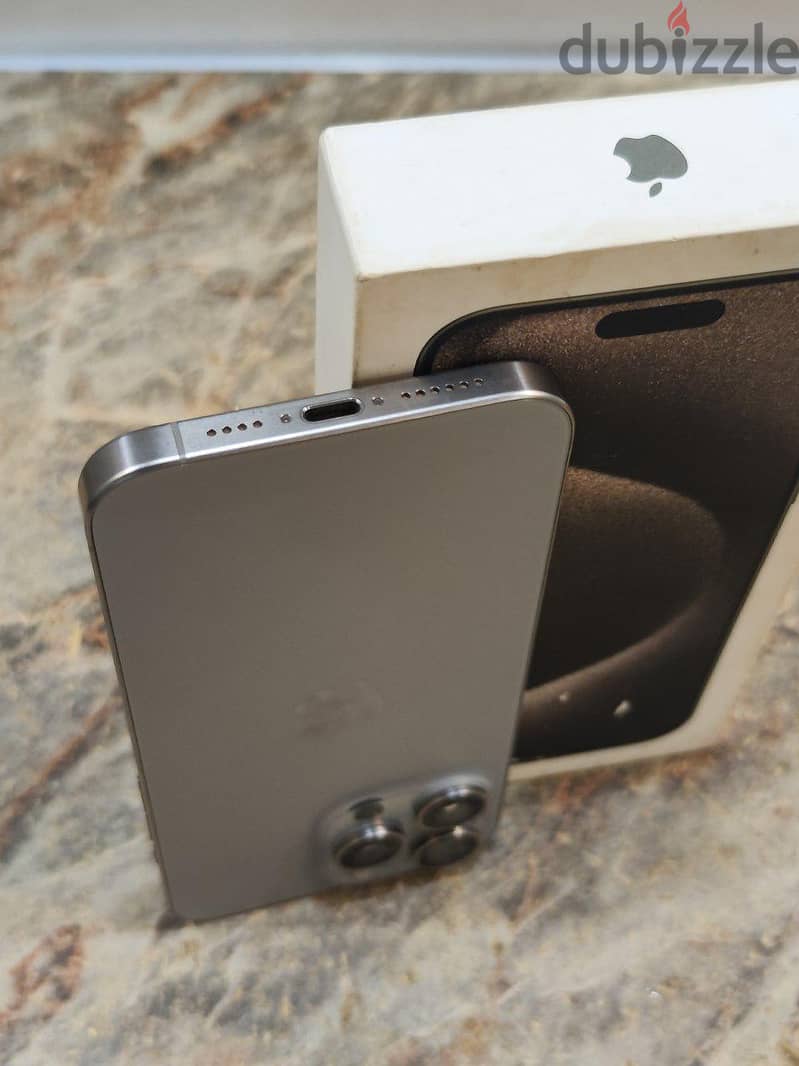 Apple - iPhone 15 Pro Max 6