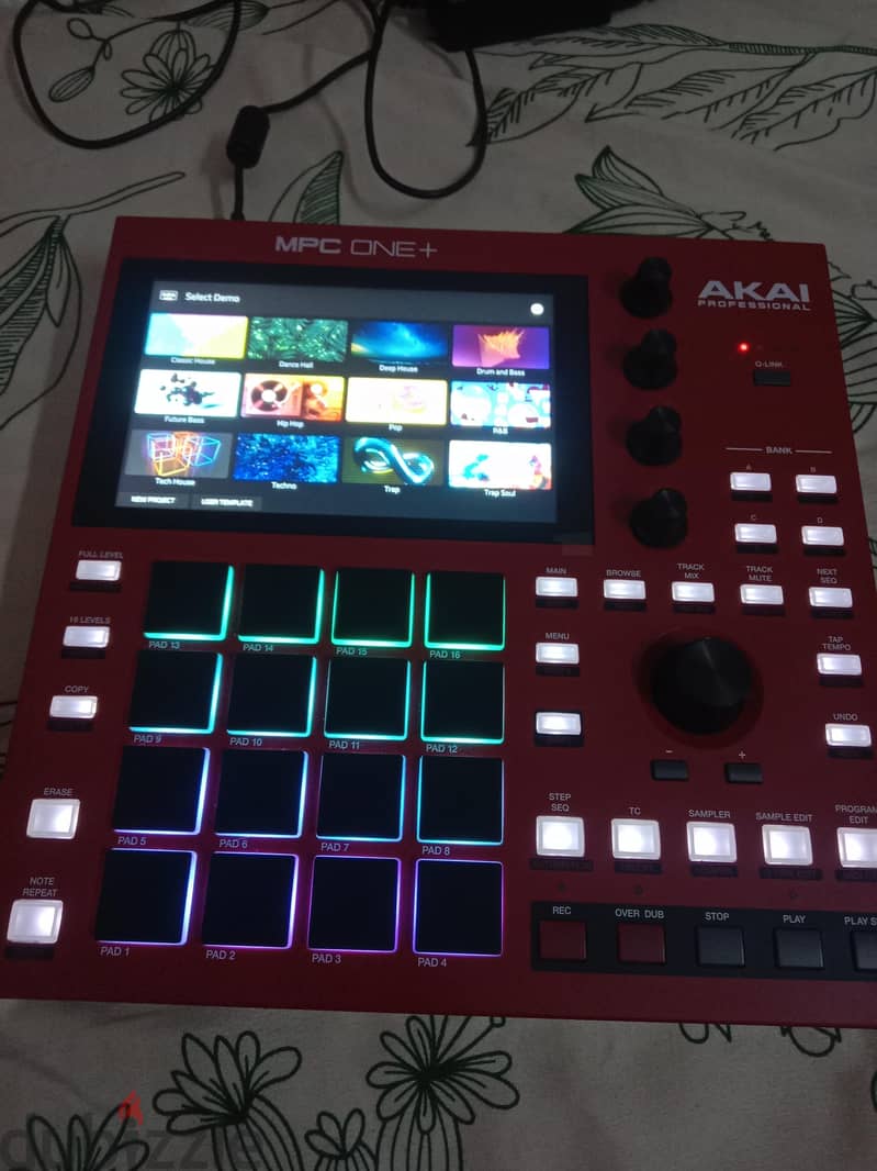 akai mpc one plus new 1