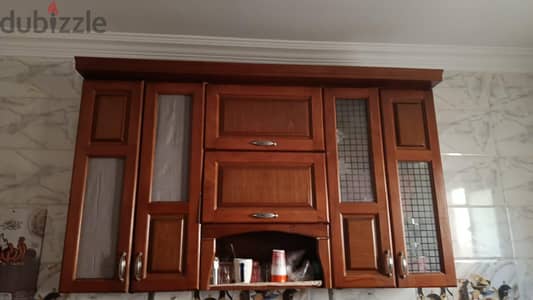 قطعة مطبخ علوية فقط خشب زان بحالة ممتازة