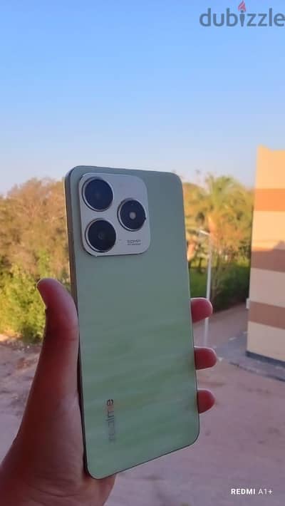 ريلمى سى 63