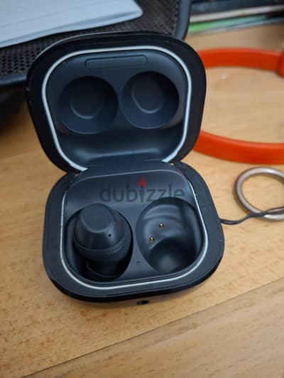 مطلوب فرده سماعة يمين galaxy buds FE