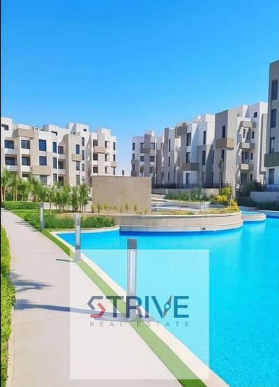 بخصم 35% على سعر الكاش  ستوديو متشطب تشطيب كامل وموقع متميز بإطلالة مزدوجة على البحيرة (لاجون) والبحر للبيع في زهرة الساحل الشمالي - سيدي عبد الرحمن)