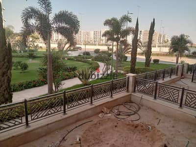 بسيليا طلعت مصطفي شقة ١٢٢ متر +٥٠ متر حديقة خاصة للايجار