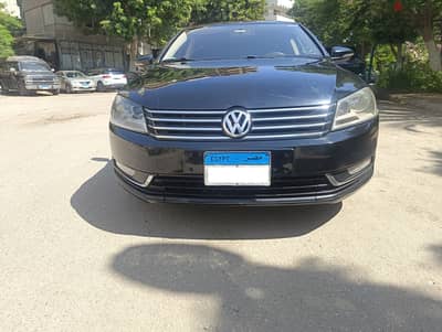 باسات 2015 b7  اول يد فئة تانية بحالة ممتازة