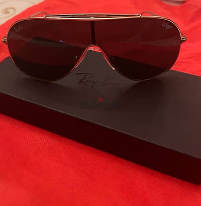 Ray-ban wings RB3597 اصلية طراز دهبي للبيع السعر قابل للتفاوض