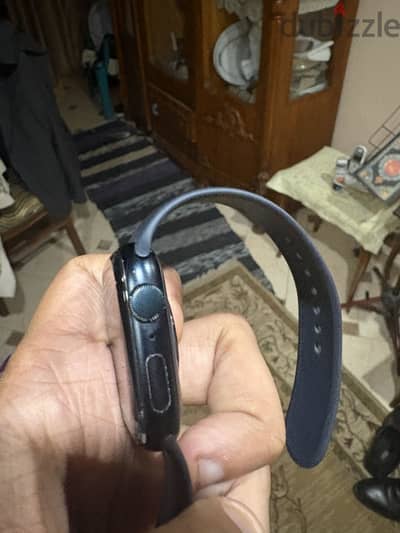 ساعه se محتاجه اصلاح