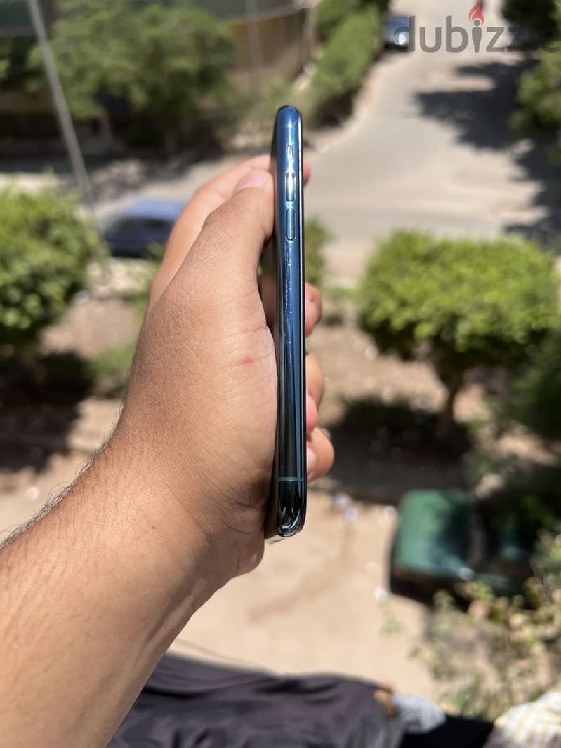 Apple - iPhone 11 Pro 1
