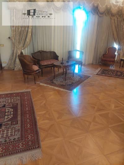 أفضل سعر فيلا مفروشة بالكامل للإيجار صف أول جولف في القطامية هايتس Katameya Heights القاهرة الجديدة New Cairo 500 متر مباني و1300 متر أرض بحمام سباحة