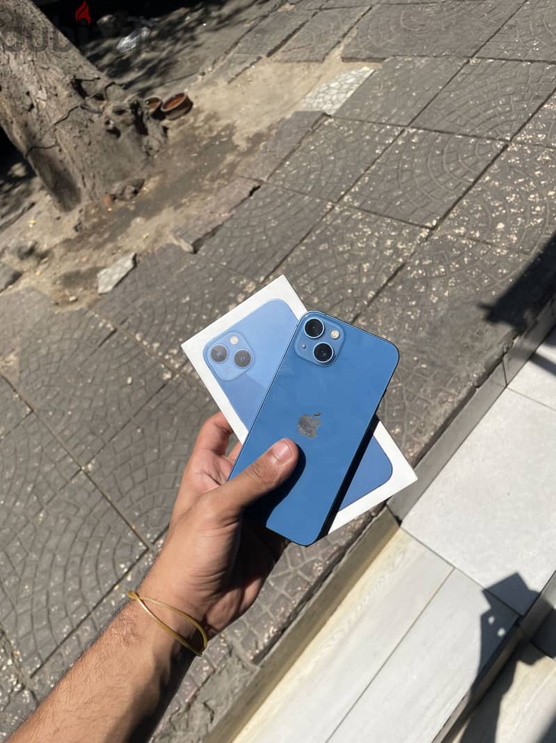 Apple - iPhone 13 8