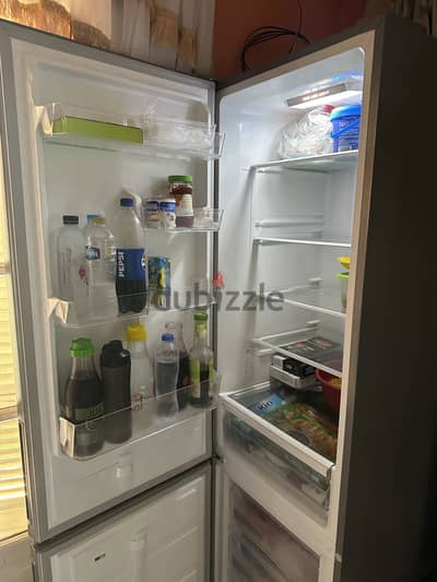 ثلاجة Midea للبيع