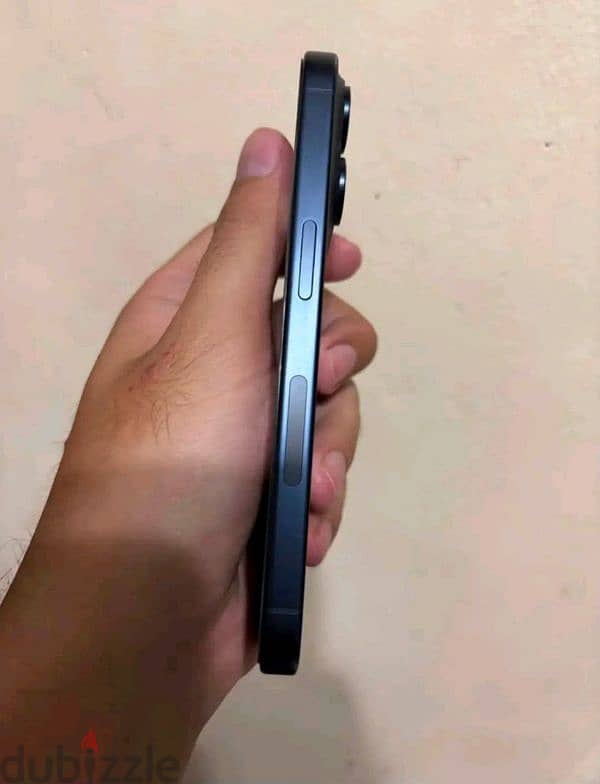 iPhone 15 Pro 4