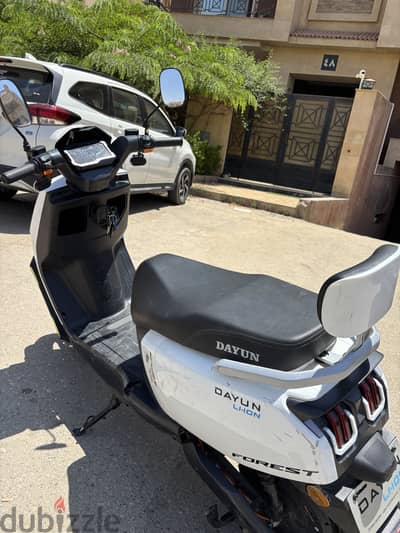 Dayun Forest 2000W electric scooter