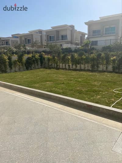 Semi-furnished villa for rent in Cairo Festival City Compound