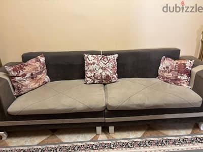 ركنة مودرن بحالة ممتازة
