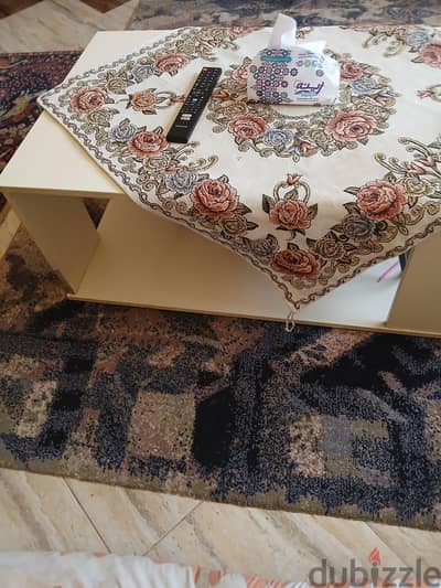 ترابيزة  انترية