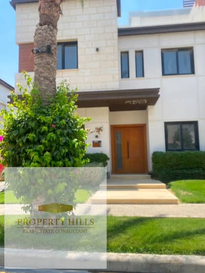 Last corner villa at this price cash (12,815,000) compound villas only landscape all smart and cleanliness community very high in the gathering azzar