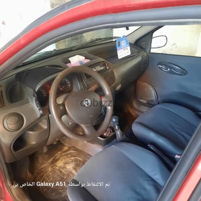فيات بونتو 2008