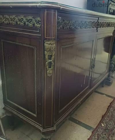 1 Dinning table, 2 buffets. Louis XVI style. Late 60s