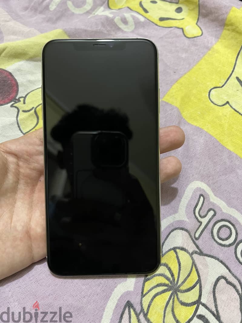 Apple - iPhone XS Max 3