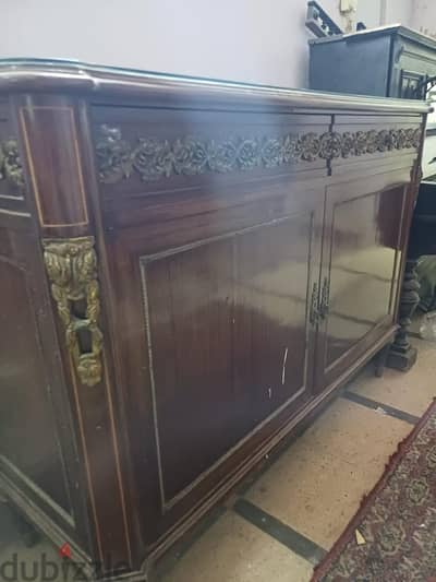 1 Dining table, 2 buffets. Louis XVI style. Late 60s