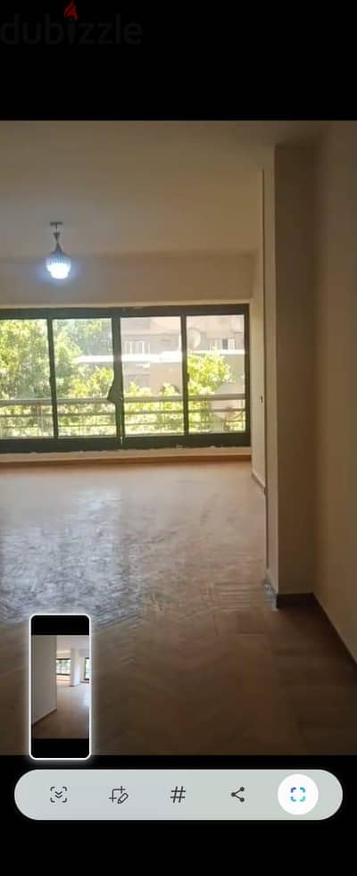 شقة بميدان لبنان، المهندسين