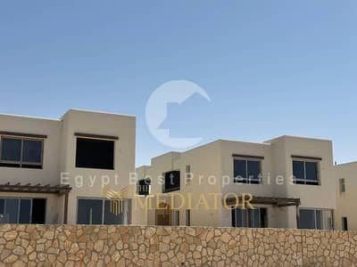 وحدة  غرفتين نوم (إعادة بيع) في هاسيندا ووترز  بالسعر الأول وبدون أوفر برايس  تشطيب كامل  بإطلالة على اللاجون والبحر