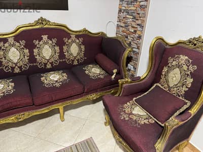 صالون كنبه + اربع كراسي